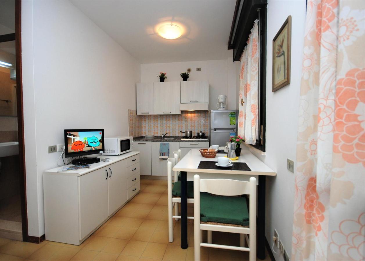 Residenza La Meridiana Lignano Sabbiadoro Buitenkant foto