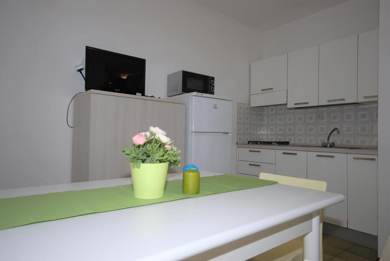 Residenza La Meridiana Lignano Sabbiadoro Buitenkant foto