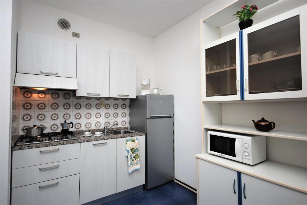 Residenza La Meridiana Lignano Sabbiadoro Buitenkant foto