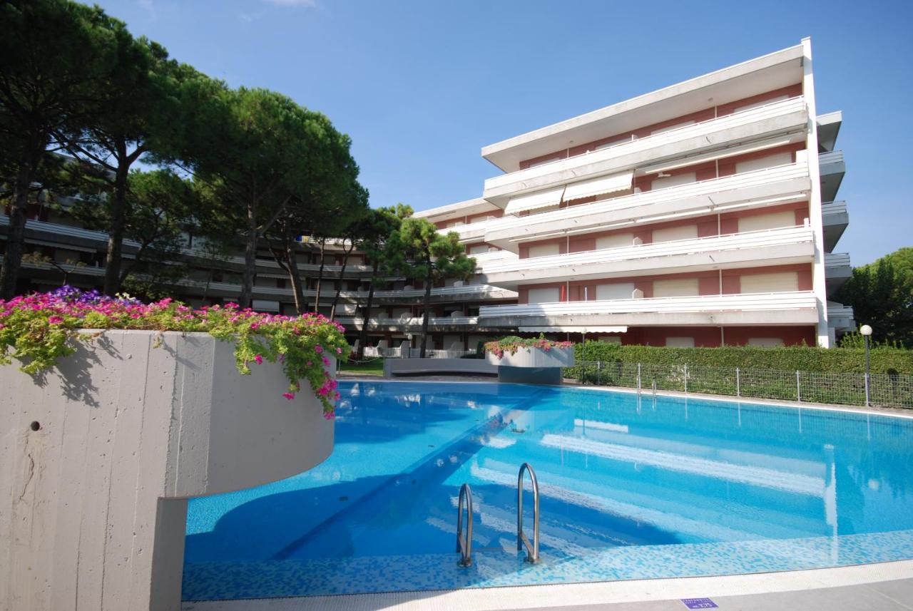 Residenza La Meridiana Lignano Sabbiadoro Buitenkant foto